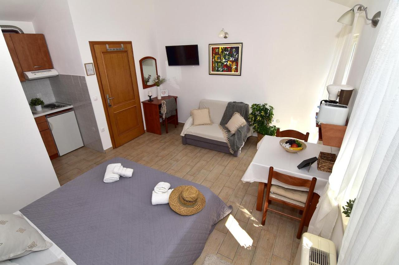 Old Town Studio Apartments มาคาร์สกา ภายนอก รูปภาพ